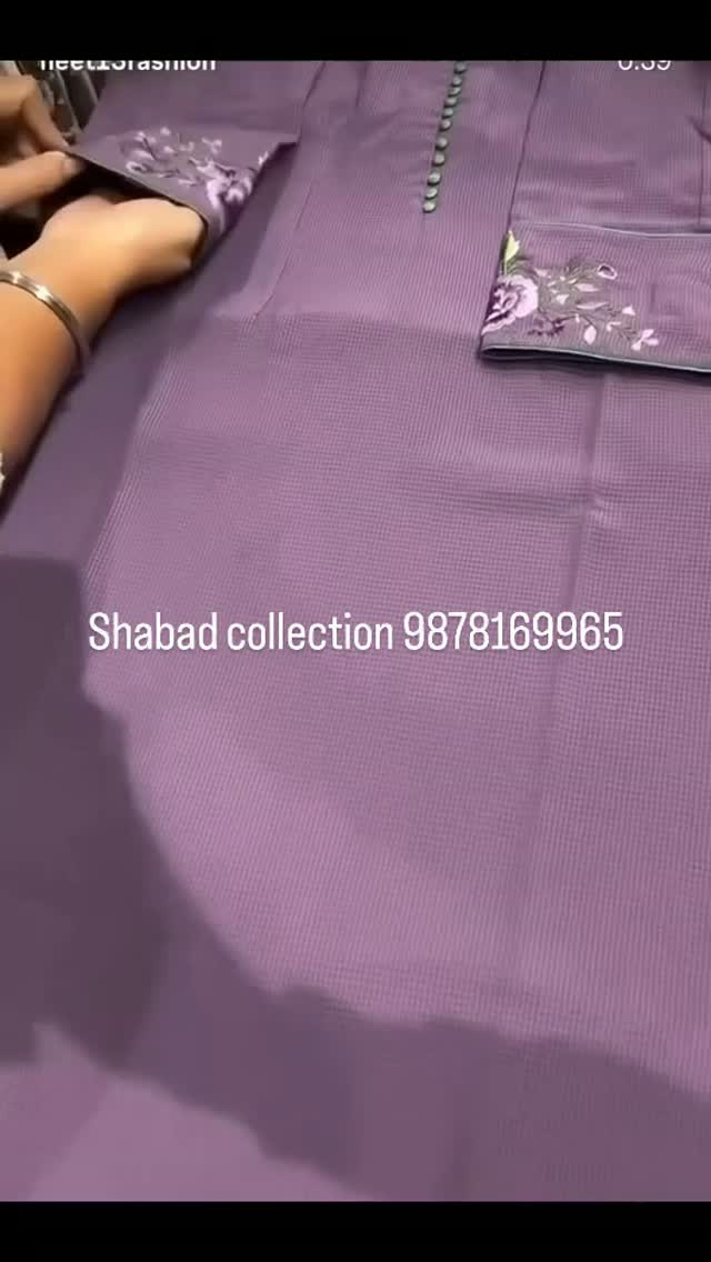 Lavanya Lilac Floral Design